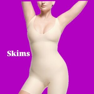 SKIMS Sculpting Bodysuit Core Plunge Sand size-S - NEW WITH TAG /NUEVA con etiqu